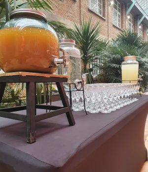 Evènement professionnel. Boissons du buffet.